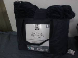 lot 10 image: Faux fur decorative pillow set...