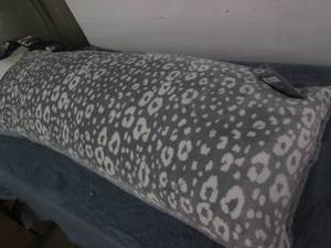 lot 31 image: Plush Body pillow...