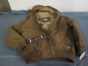 lot 38 image: Lee size S jacket...