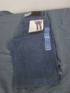 lot 45 image: Jachs New York 32 x 30 mens jeans...