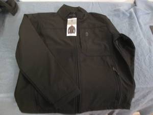 lot 68 image: Free country S mens jacket...