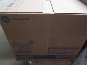 lot 99 image: 80 Rolls of Angel Soft toilet tissu...