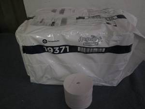 lot 139 image: 36 Rolls Angel Soft coreless toilet...