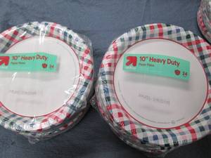 8 24 Packs of 10 heavy duty plates...