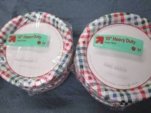 8 24 Packs of 10 heavy duty plates...