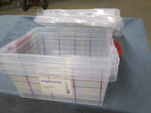 3 Stacking latching storage bins wi...