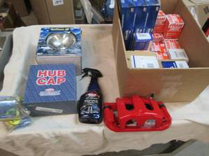Assorted automotive parts...