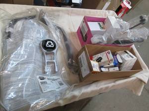 Assorted automotive parts...