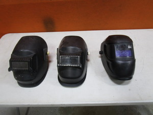 lot 99 image: Welding Helmets