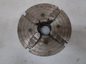 lot 136 image: 8 4 Jaw Lathe Chuck