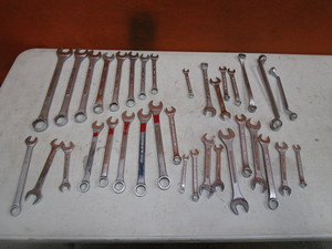 lot 162 image: Std & Metric Wrenches