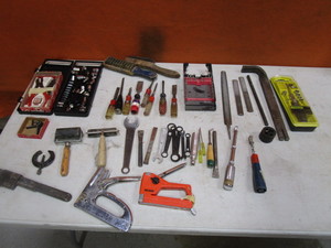 lot 195 image: Misc Tools