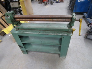 lot 5 image: 36 Pexto Roller
