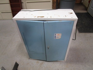 lot 27 image: Ultraviolet Germicidal Safety Glasses Cabinet 29x12x35