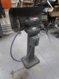 lot 31 image: Rockwell Pedestal Buffer