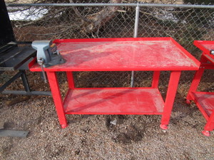 lot 74 image: BluePoint Workbench w6 Wilton Vise 51x31x34