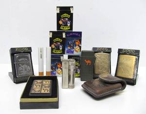 Lot of Vintage Mid Century Table Lighters #4 - Camel