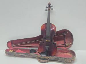 Antique Joseph Guarnerius Copy Grand Solo Violin wCase &amp 2 Bows