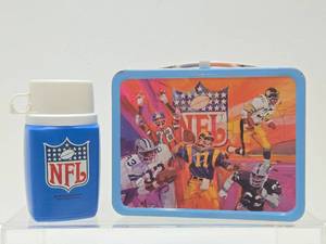 Vintage 1970s NFL Football Metal Lunchbox wThermos
