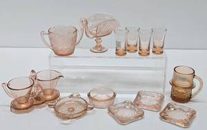 Nice Estate Lot of Colorful Vintage &amp Mid Century Glassware #8