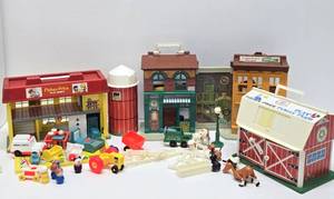 Very Nice Group of Vintage Fisher Price Little People Buildings &amp Accessories