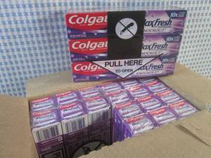 lot 14 image: (EC1) 24 Travel Size Colgate Max Fr...