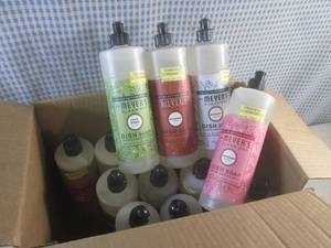 (A-3) 15 Assorted Bottles of Scente...