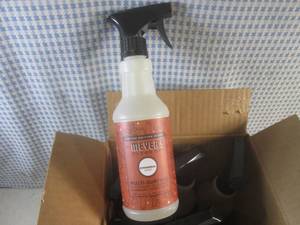 lot 36 image: (CS) 6 Spray Bottles of Gingerbread...