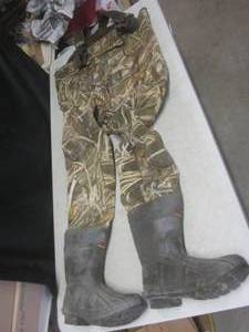 lot 77 image: (EW3) Ducks Unlimited Mad Dog Gear ...