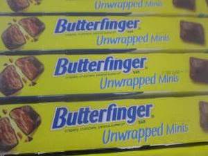 lot 221 image: (B-2) 9 Boxes of Butterfinger Unwra...