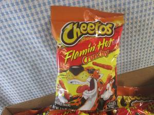 lot 265 image: (EC2) 16 Bags of Cheetos Flamin Ho...