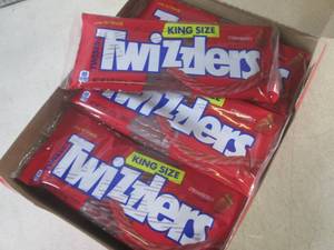 lot 274 image: (B-3) 15 King Size Strawberry Twizz...