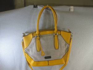 lot 151 image: (H-2) London Fog Handbag Purse...