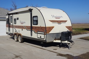 2018 Vintage Cruiser “Vintage Woody” by Gulf Stream Model 23RSS