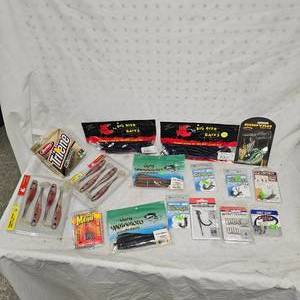 Large Lot of Booyah,VMC, Big Bite, Yamamoto, Dip It