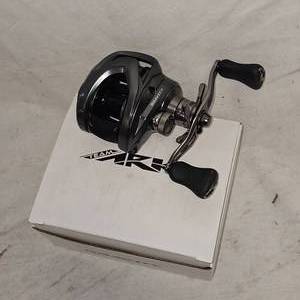 Team ARK-Gravity S-5 Baitcast Reel 71-1, As New