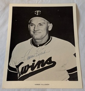 lot 23 image: Harmon Killebrew Autographed Vintage Minnesota Twins Team Issued Baseball Photo