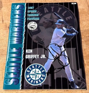 lot 82 image: Jay Buhner Autographed 1997 Seattle Mariners Baseball Spring Training Program