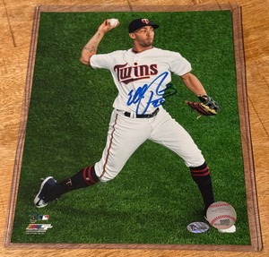 lot 97 image: Eddie Rosario Autographed 8x10 Minnesota Twins Baseball Photo w COA