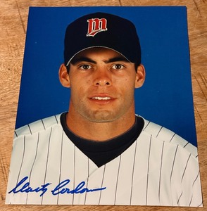 lot 103 image: Marty Cordova Autographed 8x10 Minnesota Twins Baseball Photo