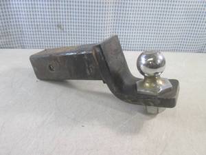 (EC1) Trailer Hitch with 2 Ball  ...
