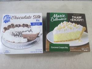 (FRZ) 2 Frozen Pies Oast Date...