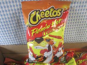 (EC2) 16 Bags of Cheetos Flamin Ho...