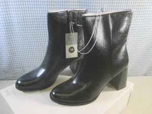 (CS) New Pair of Womens Heeled Boo...