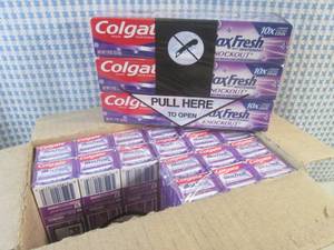 (BSB) 24 Travel Size Colgate Max Fr...