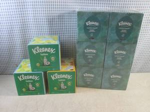 (EW5) 9 Boxes of Kleenex Facial Tis...