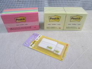 (EC1) Assorted Post-It Notes and Ta...