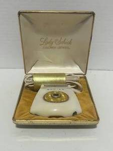 lot 23 image: 1960s Vintage Lady Schick Crown Jewel Electric Razer in Case