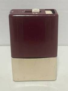 lot 24 image: Vintage Roger Slide Cigarette Case Great Condition 1 X 2 14