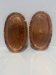 lot 22 image: 2 Coppercraft Guild Etched Oblong Trays USA 5 12 X 9 14